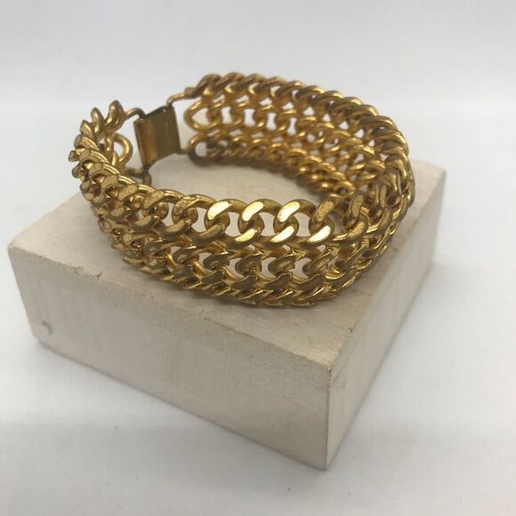 Chunky Gold Chain Statement Bracelet Vintage 1960s Jewelry - Picture 3 of 16